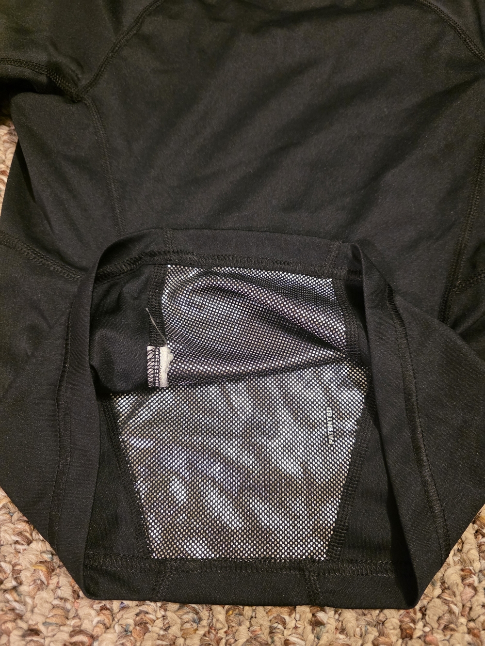 Columbia Kids Black Omni Heat Crew Neck Shirt - Picture 4 of 5